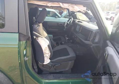 2023 Ford Bronco z USA, uszkodzony, nr VIN 1FMDE5AH5PLB25438